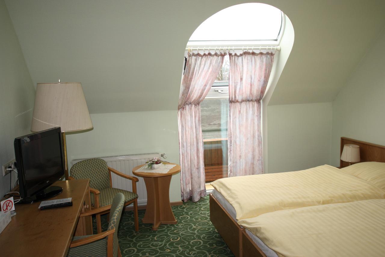 Hotel Buergerhof Hohenstein-Ernstthal Exterior photo