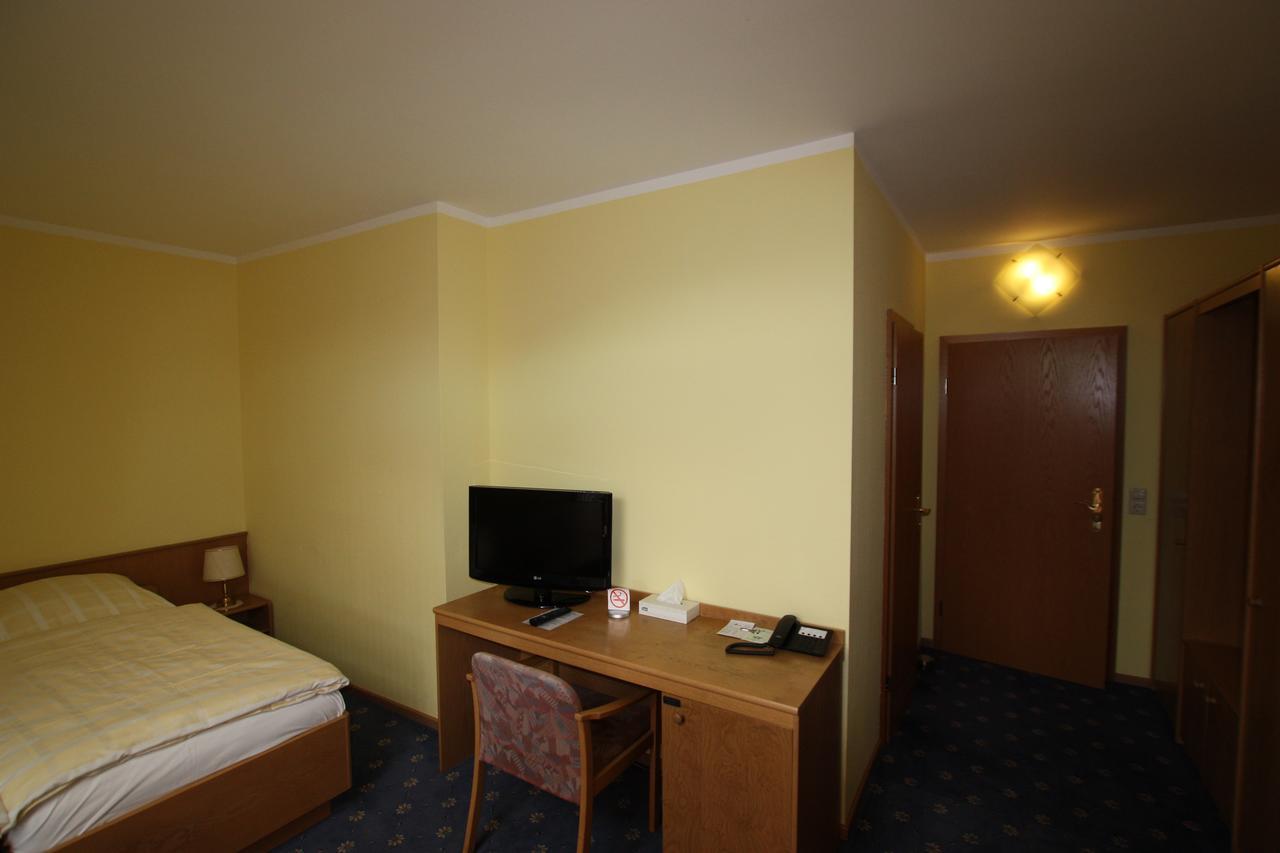 Hotel Buergerhof Hohenstein-Ernstthal Exterior photo